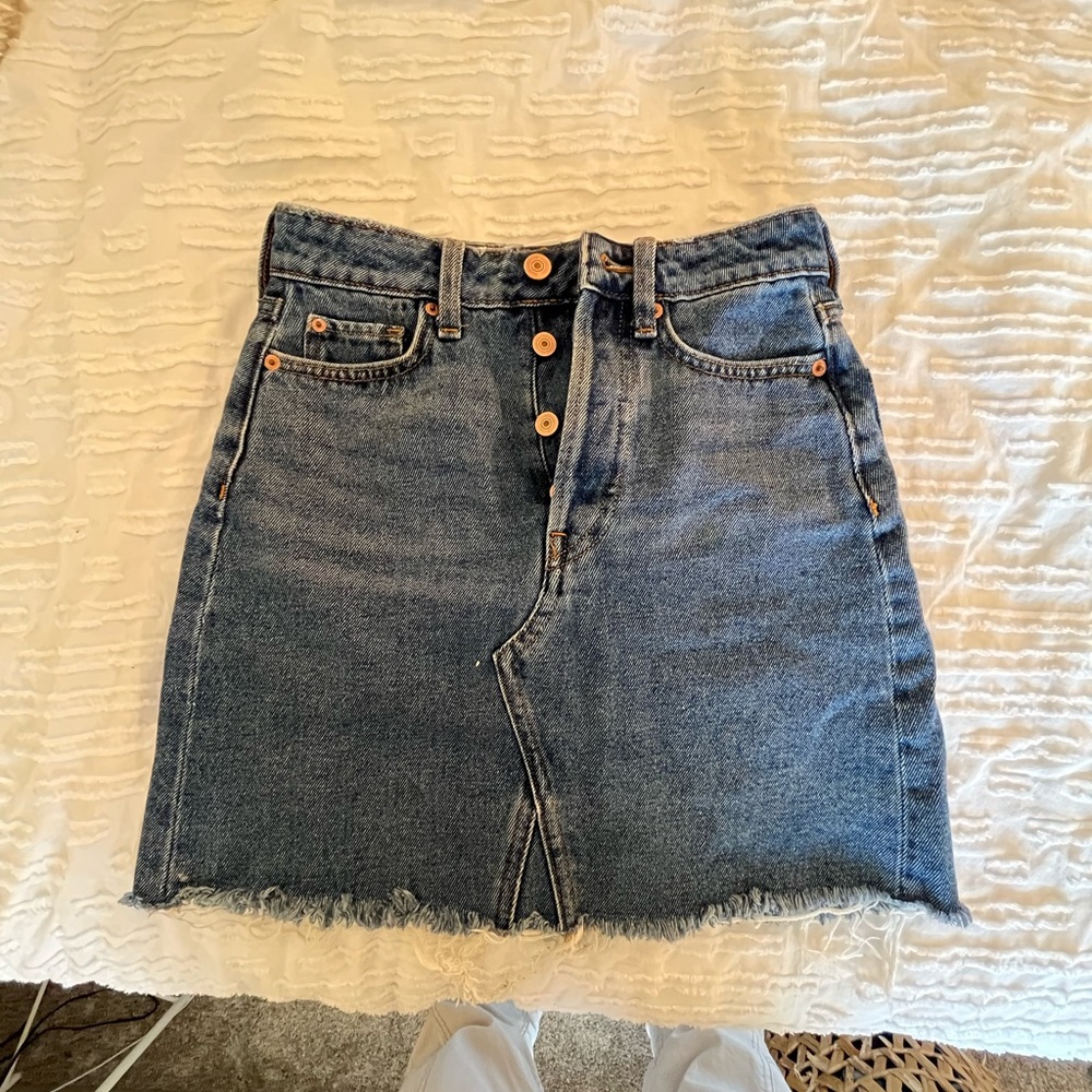 H&M Mini Denim skirt size XS